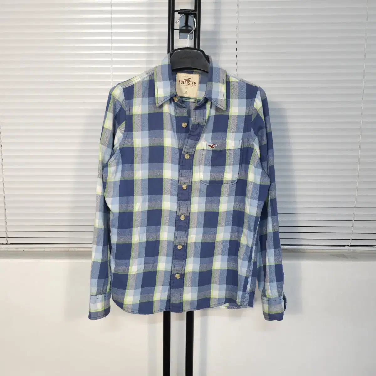 Hollister check shirt M