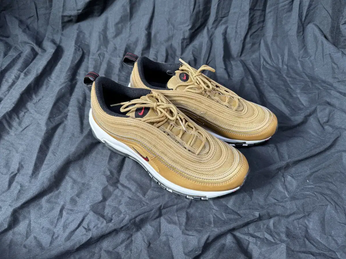 Nike Air Max 97 Gold