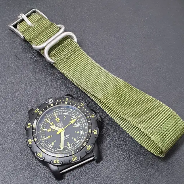 루미녹스 LUMINOX 8820 RECON POINTMAN 시계