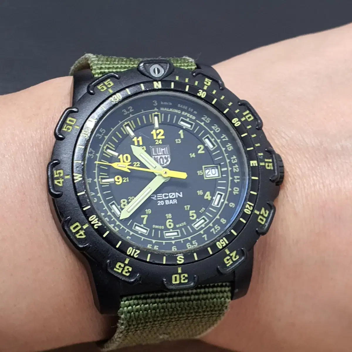 루미녹스 LUMINOX 8820 RECON POINTMAN 시계