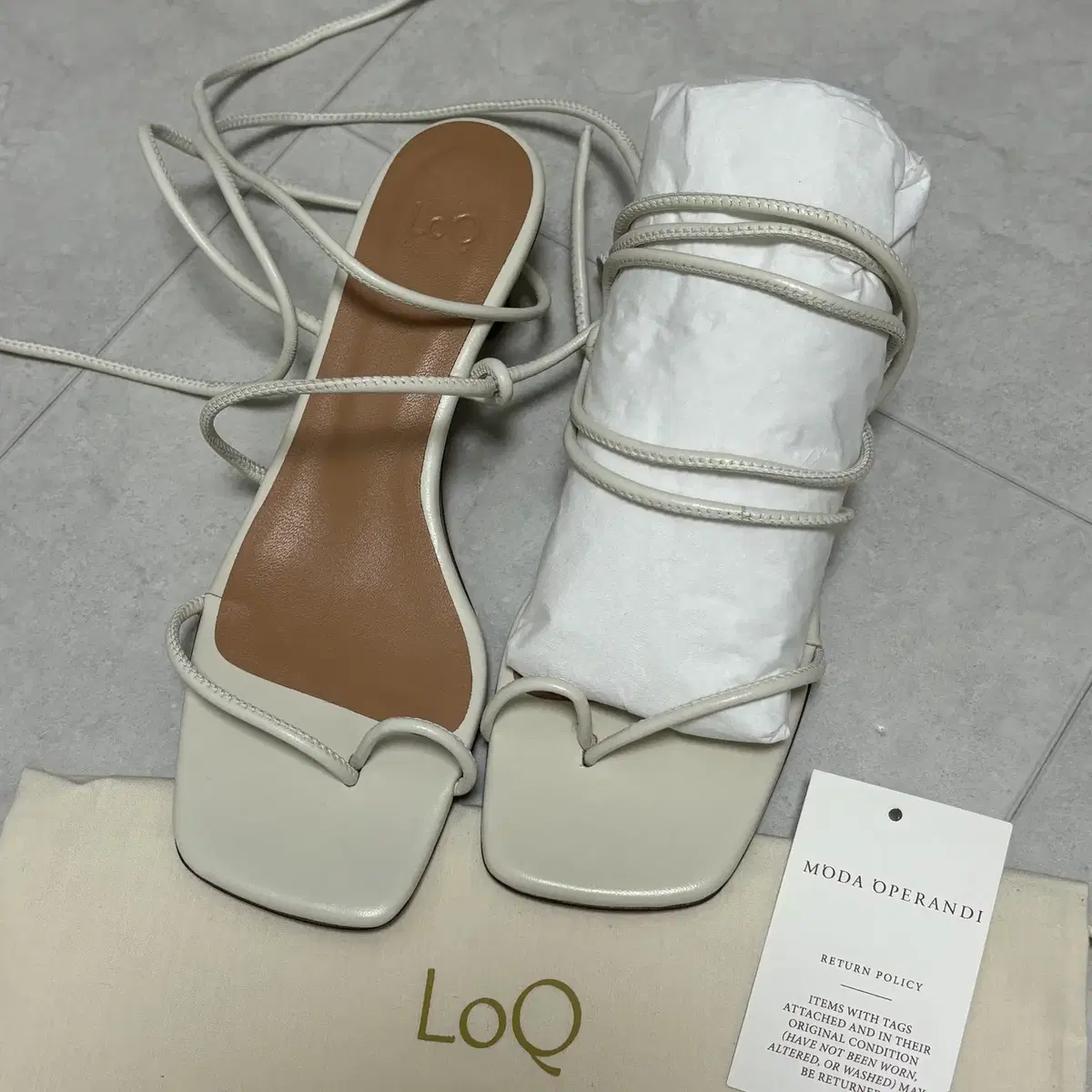 LOQ roma leather sandals, it36, 아이보리