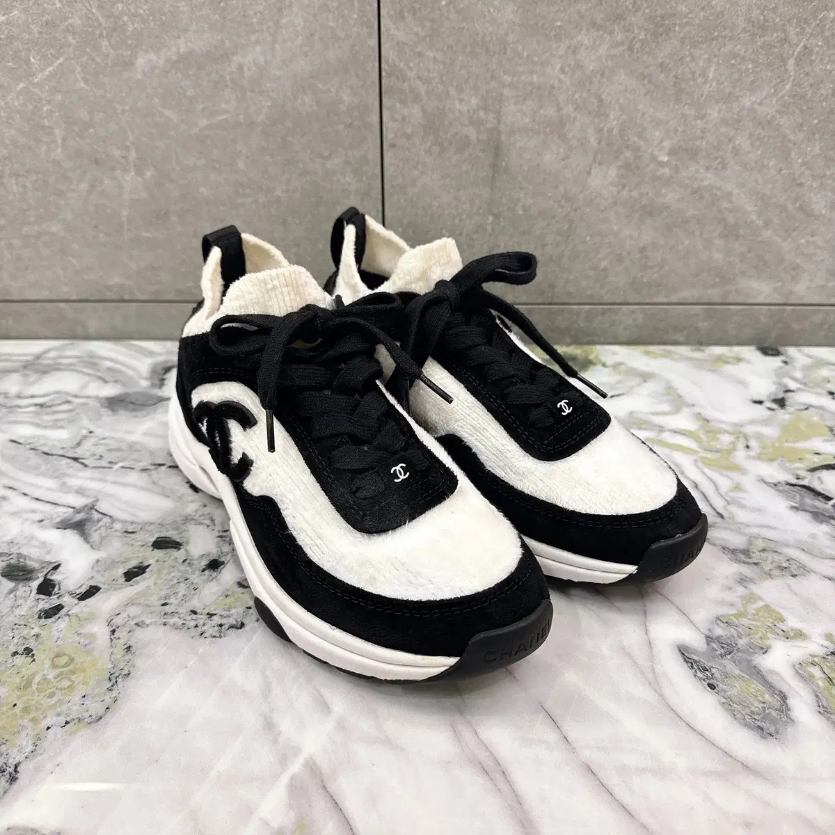 [35.5 Size] Chanel CC Logo Mesh White Sneakers S-Class, Full Configuration