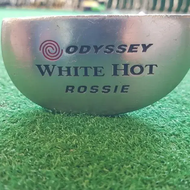 오딧세이 35인치 퍼터 말렛형 WHITE HOT ROSSIE N134