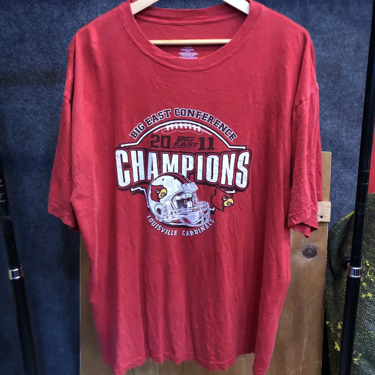 [2XL] Louisville Cardinals 2011 Champions T-Shirt