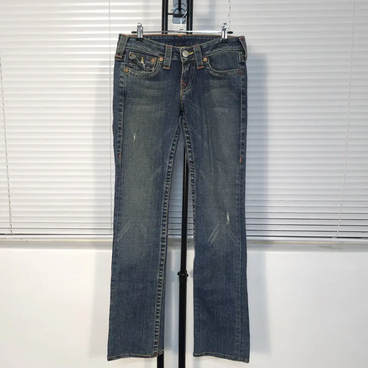 Truly Reliable Slim-Straight Denim Pants 27