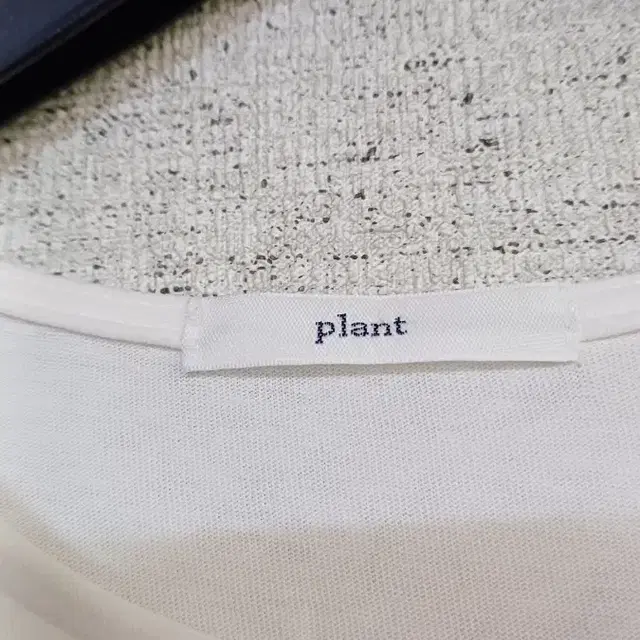 plant 소재좋은 긴팔티 (66전후)