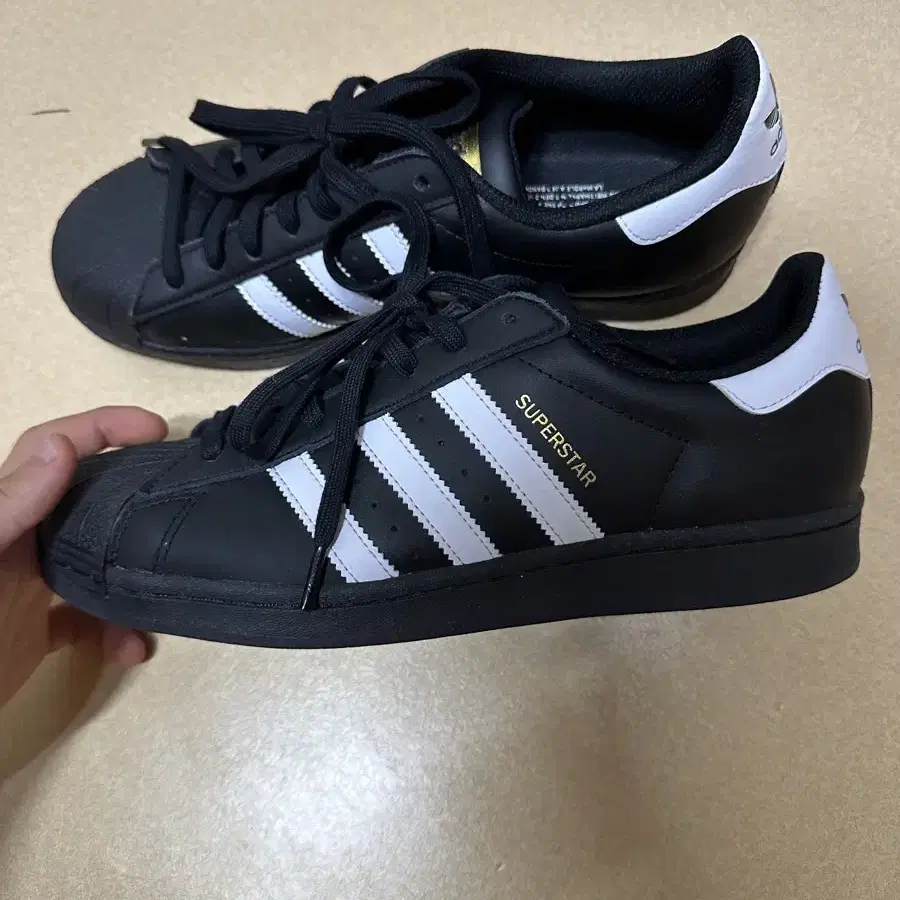 Adidas Superstar Core Black White