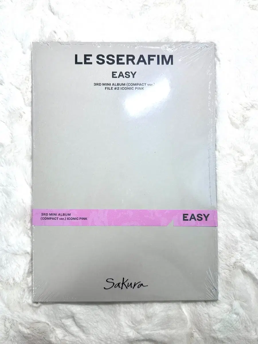 le sserafim e.ji sakura sealed albums