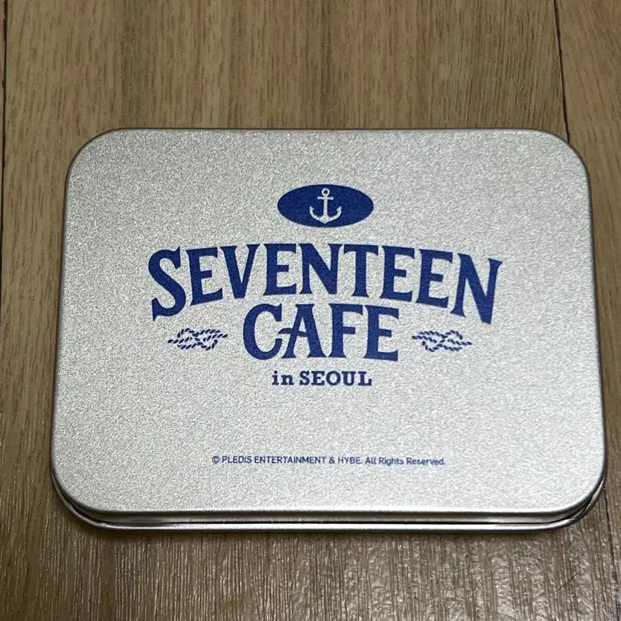 세븐틴 카페인서울 틴케이스