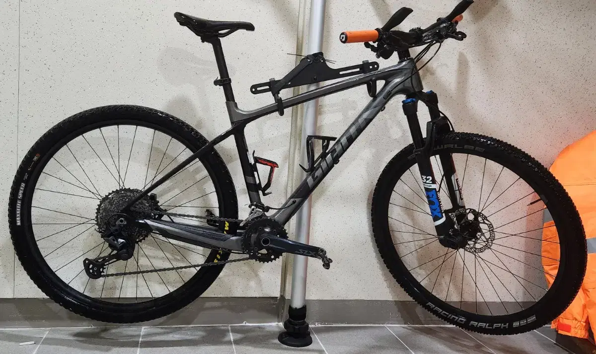 20년 Giant XTC 어드밴스 2 카본MTB