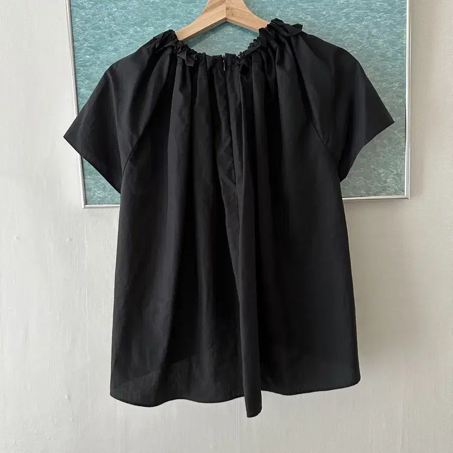 킨더살몬 Rough Creased Blouse Black