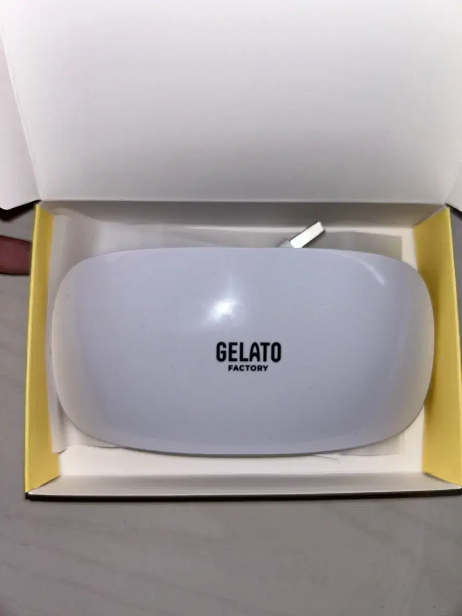 Gelato Factory Lamp