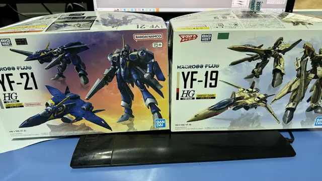 YF-19 판매