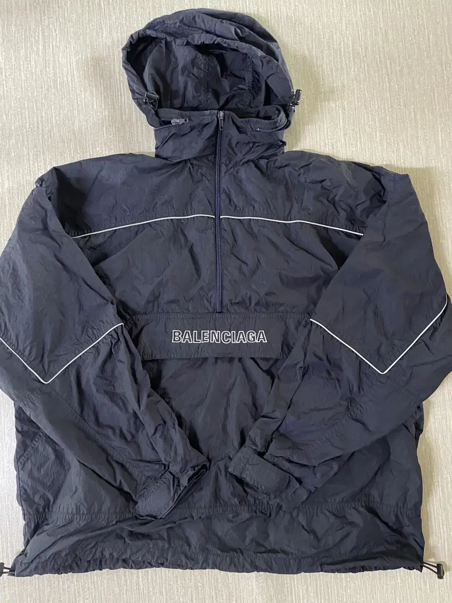 (46) Balenciaga Anorak Windbreaker SS19