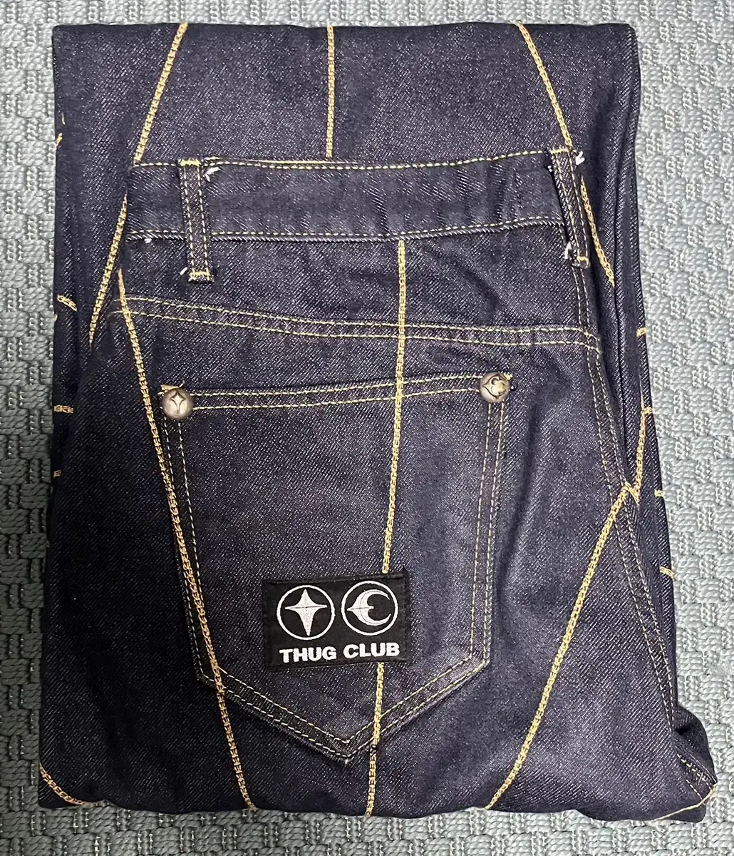 [2]PugClub Stitched Denim Indigo