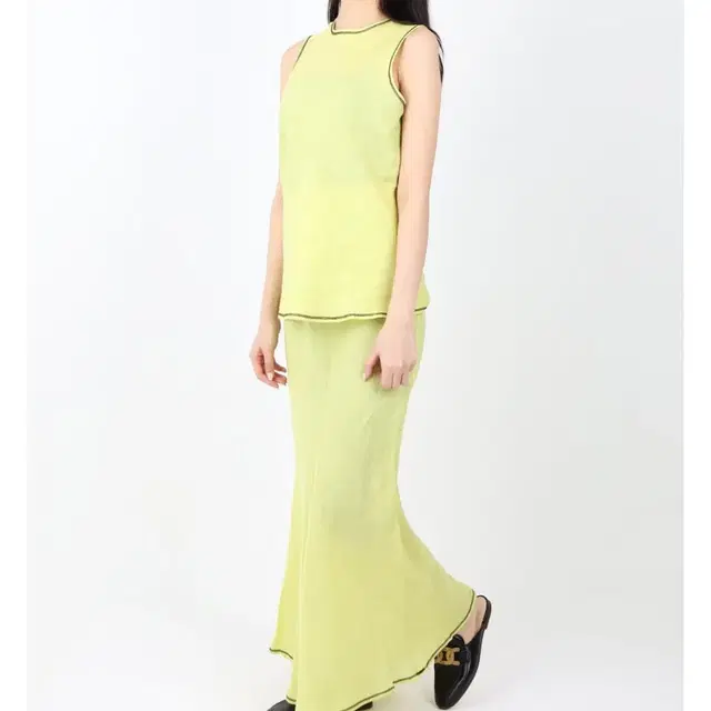 baserange Dydine Fitted Skirt (lime)