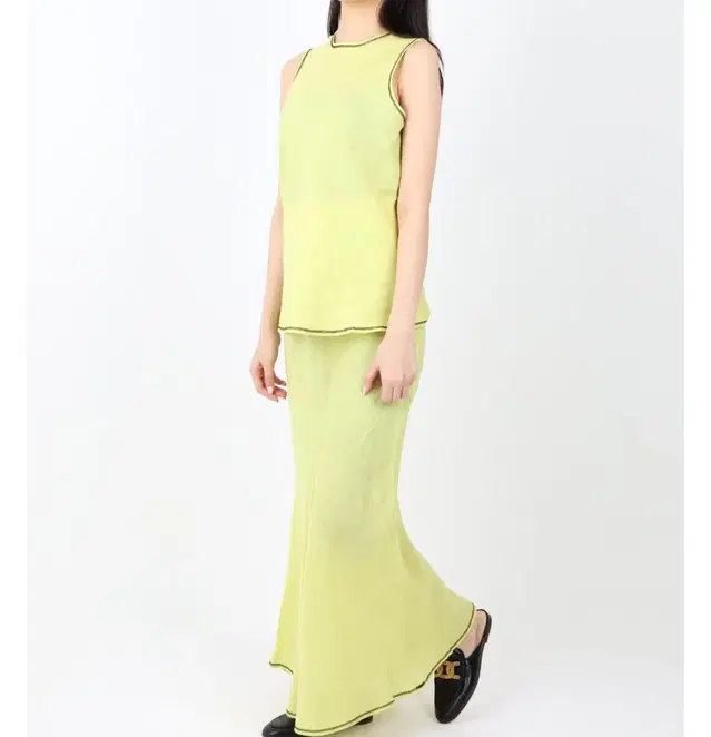 baserange Dydine Fitted Skirt (lime)