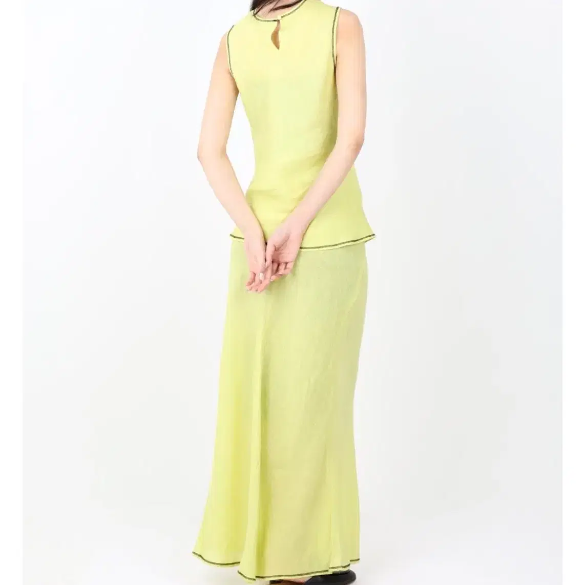 baserange Dydine Fitted Skirt (lime)