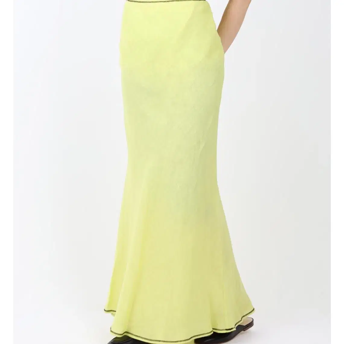 baserange Dydine Fitted Skirt (lime)