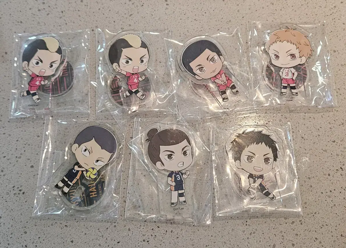 Source) haikyuu Cafe Random Acrylic Stand wts.