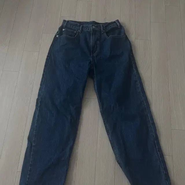 디스이즈네버뎃 relaxed jeans