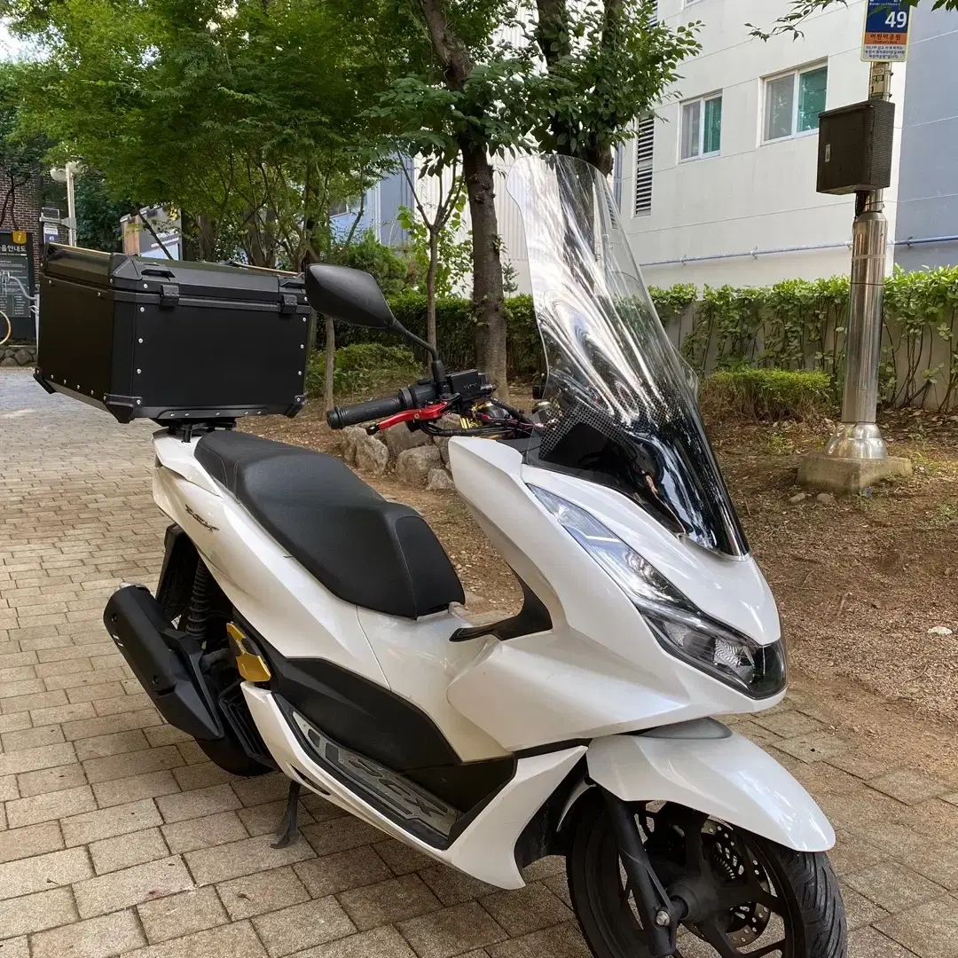 2022년 PCX125 ABS모델 생활튜닝 바이크판매합니다.