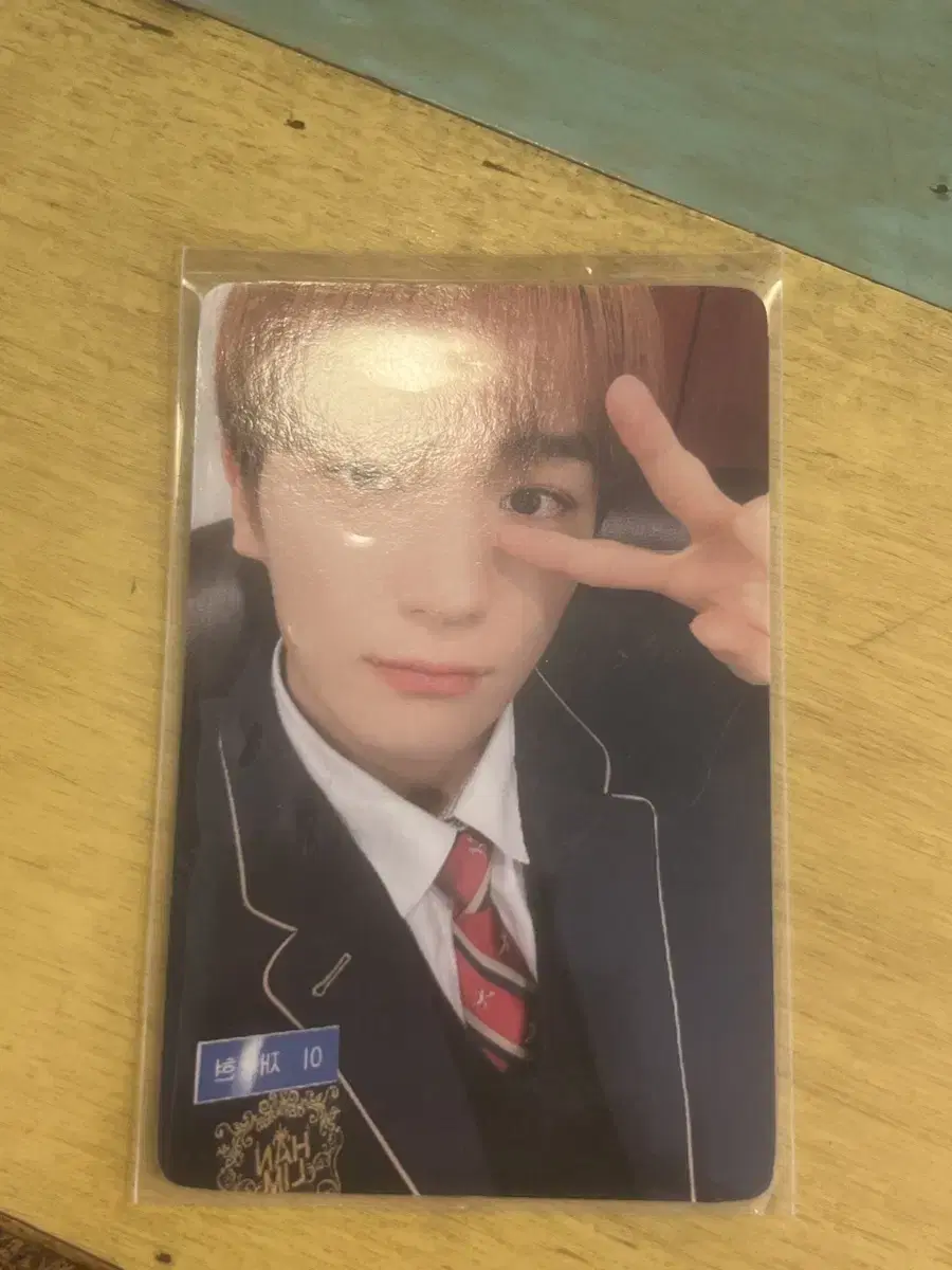 The Boyz hyunjae Han LimCurrently on photocard