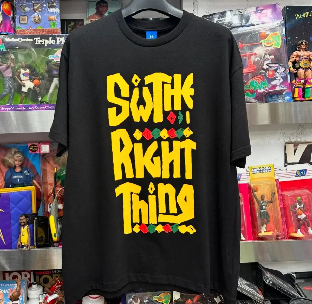 sw031 sw the right thing tee