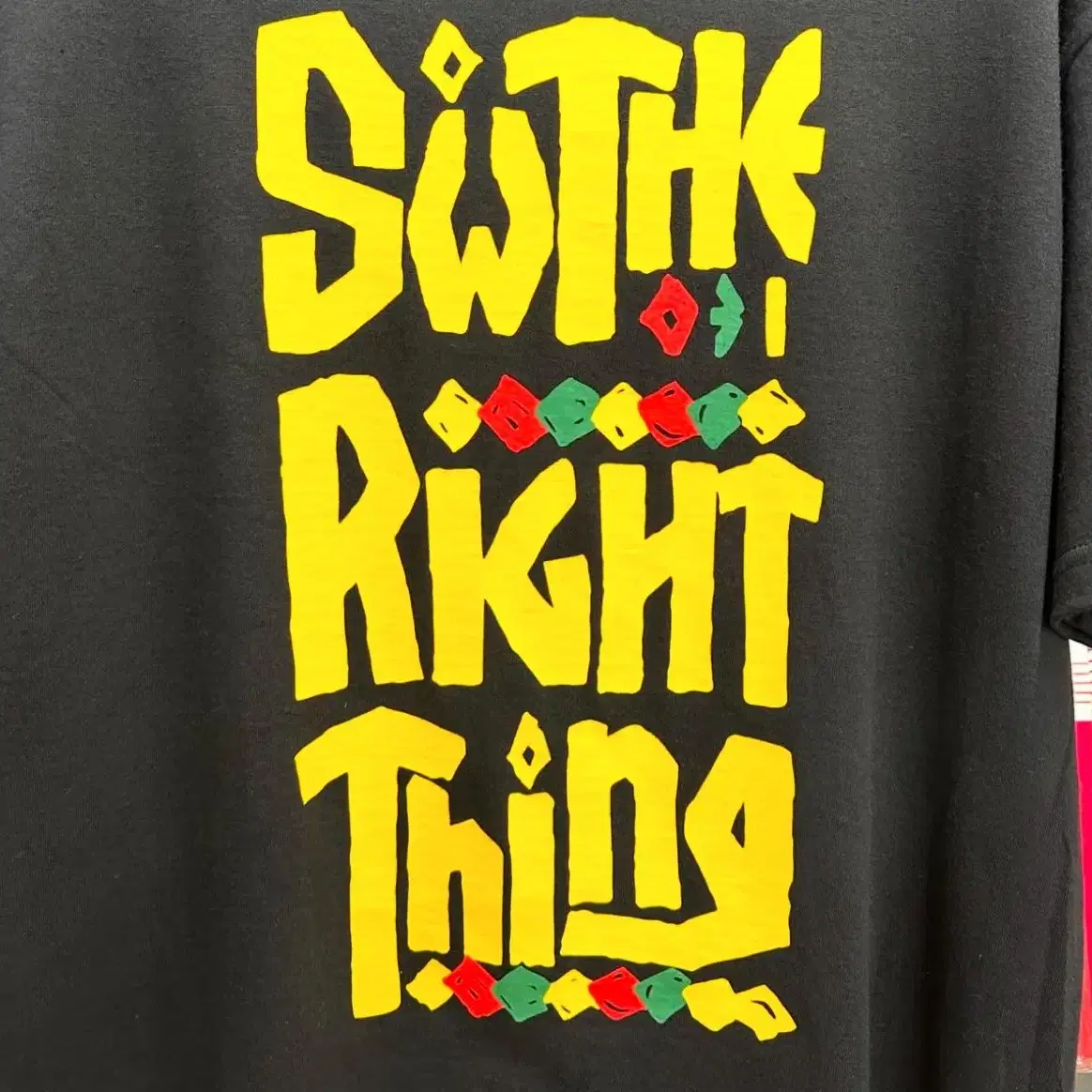 SW031 SW THE RIGHT THING TEE