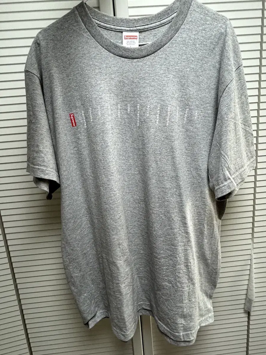 Supreme Location T-Shirt 23ss Heather Grey L