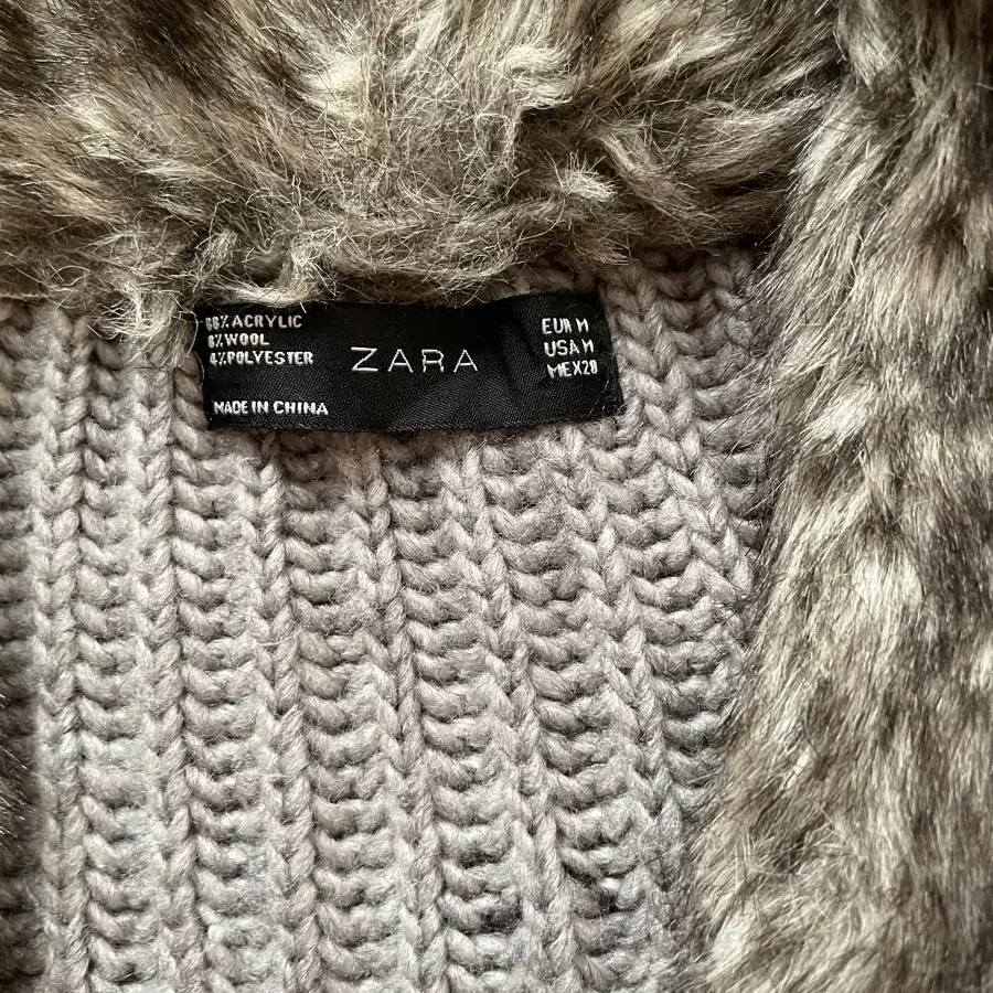 ZARA 니트