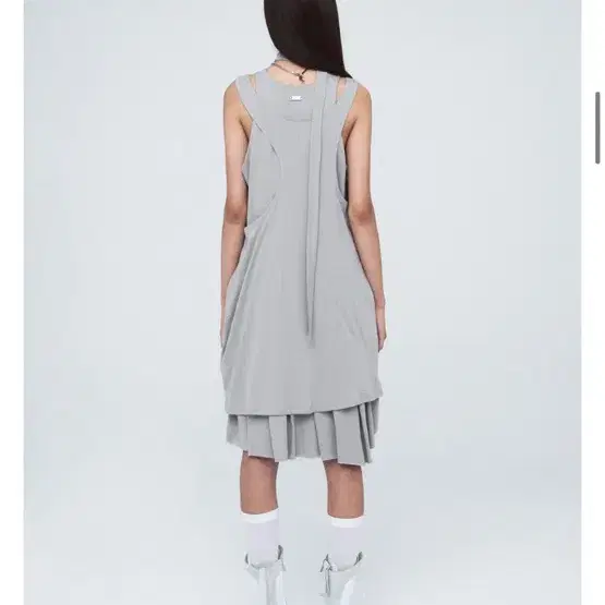 나체 neck strap layered dress