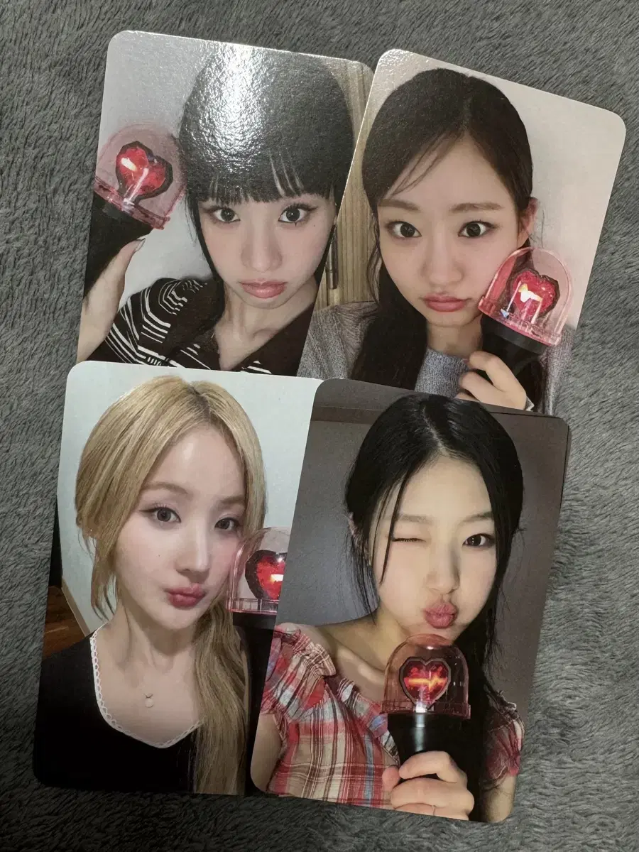 Keyoff Kiora lightstick photocard