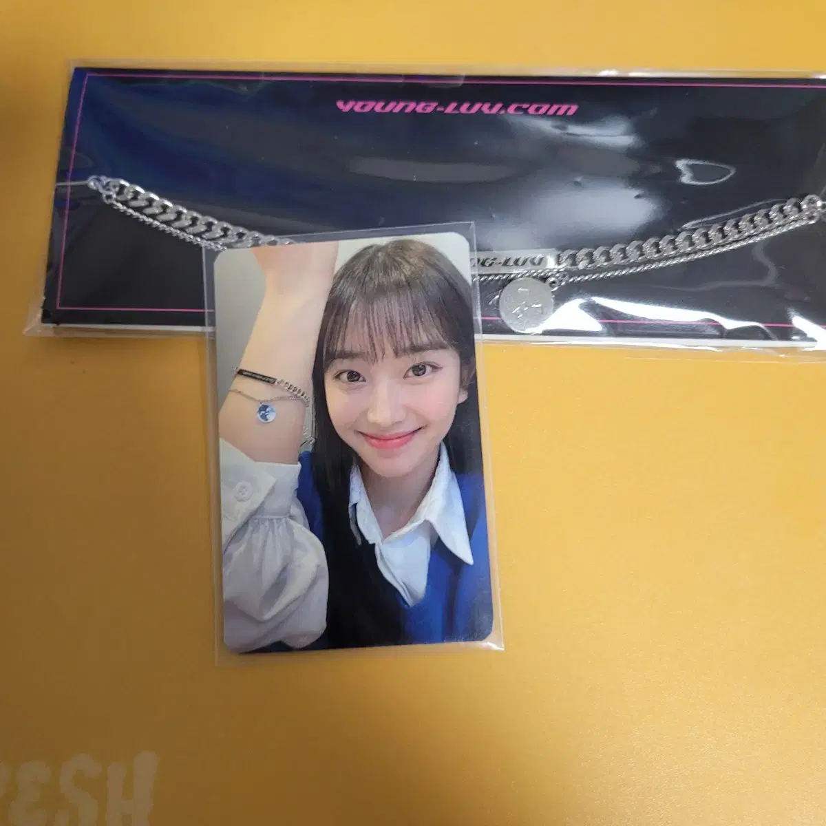 Stayc sumin braceletphotocard