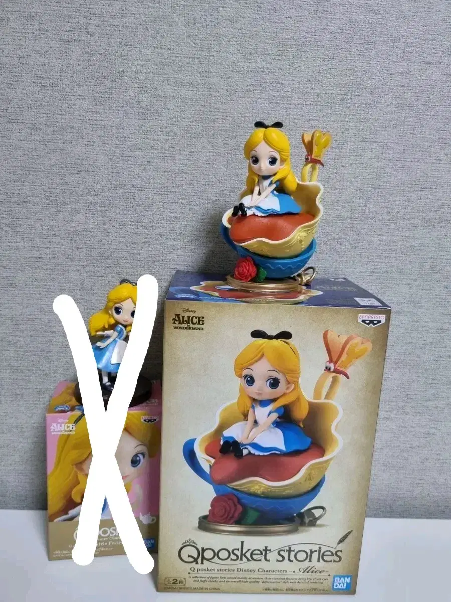 QFORKET Disney alice Genuine Figures