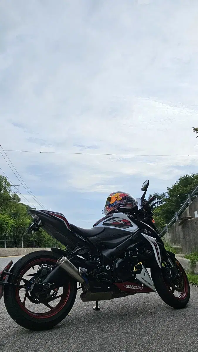 gsx s1000 2018년식 판매합니다