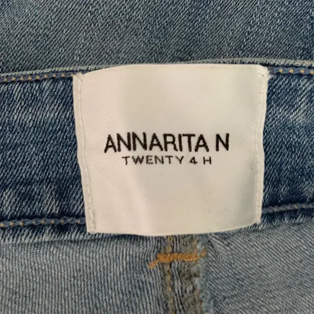 2526 Annarita N 진팬츠