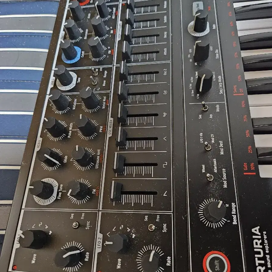 Arturia Minibrute 2 noir edition