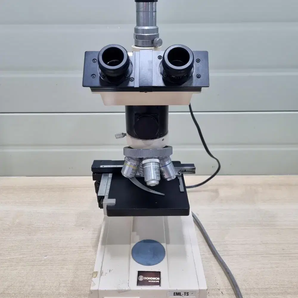 DONGWON MICROSCOPE EML-TS 현미경.