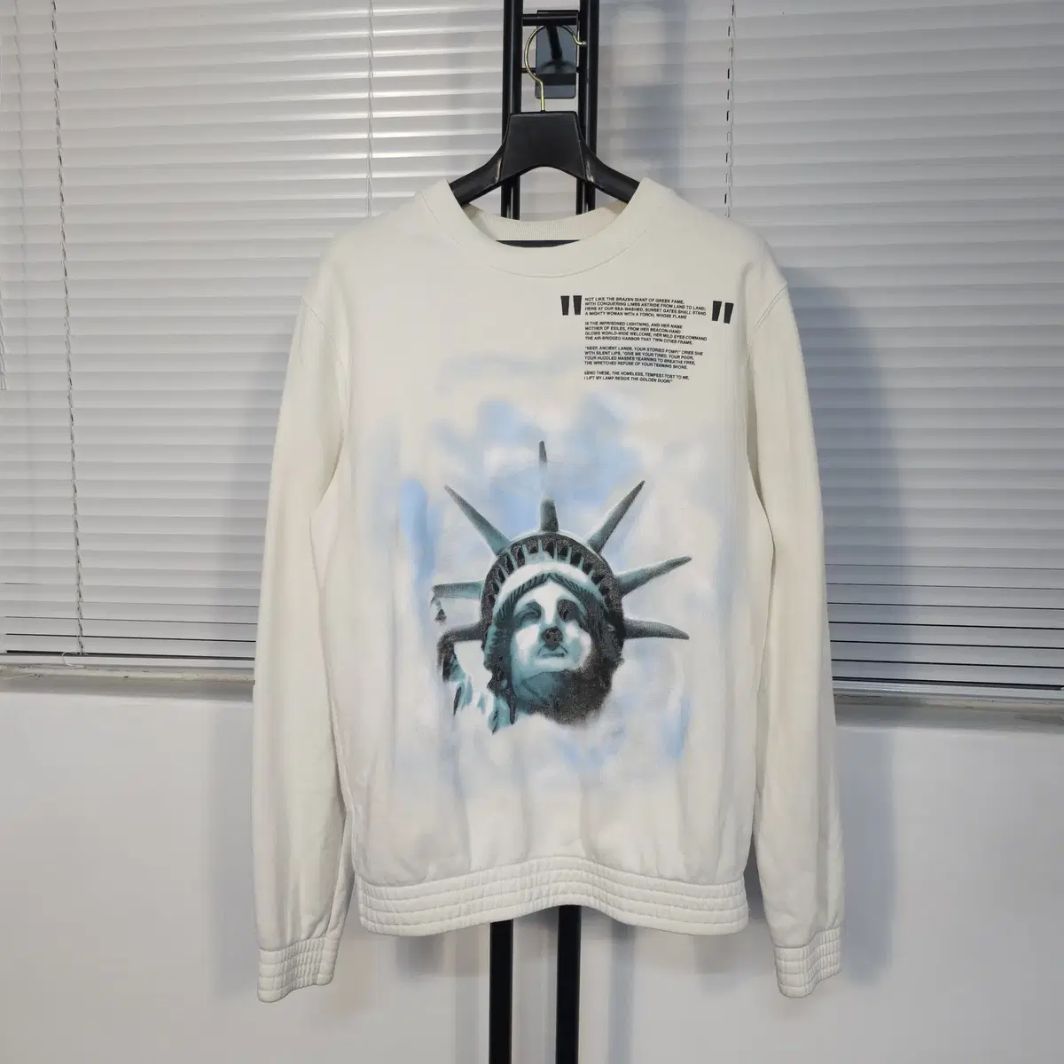 Off-white Statue of Liberty Top M B0060