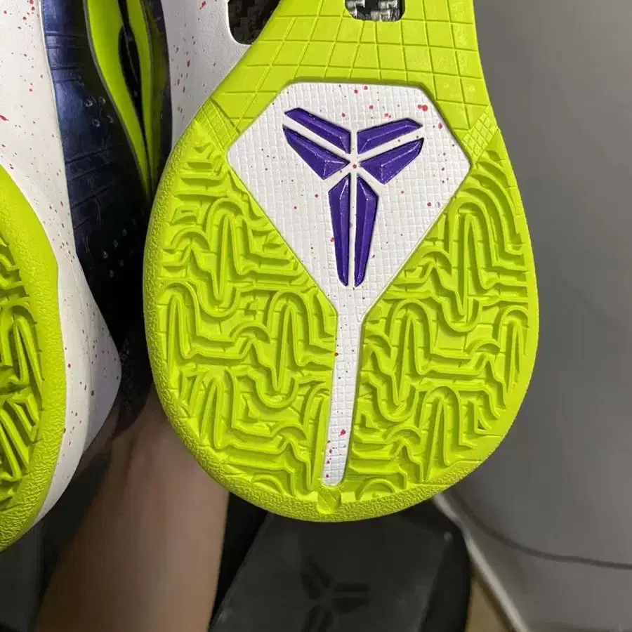 나이키 코비 5 프로트로 카오스 Nike Kobe 5