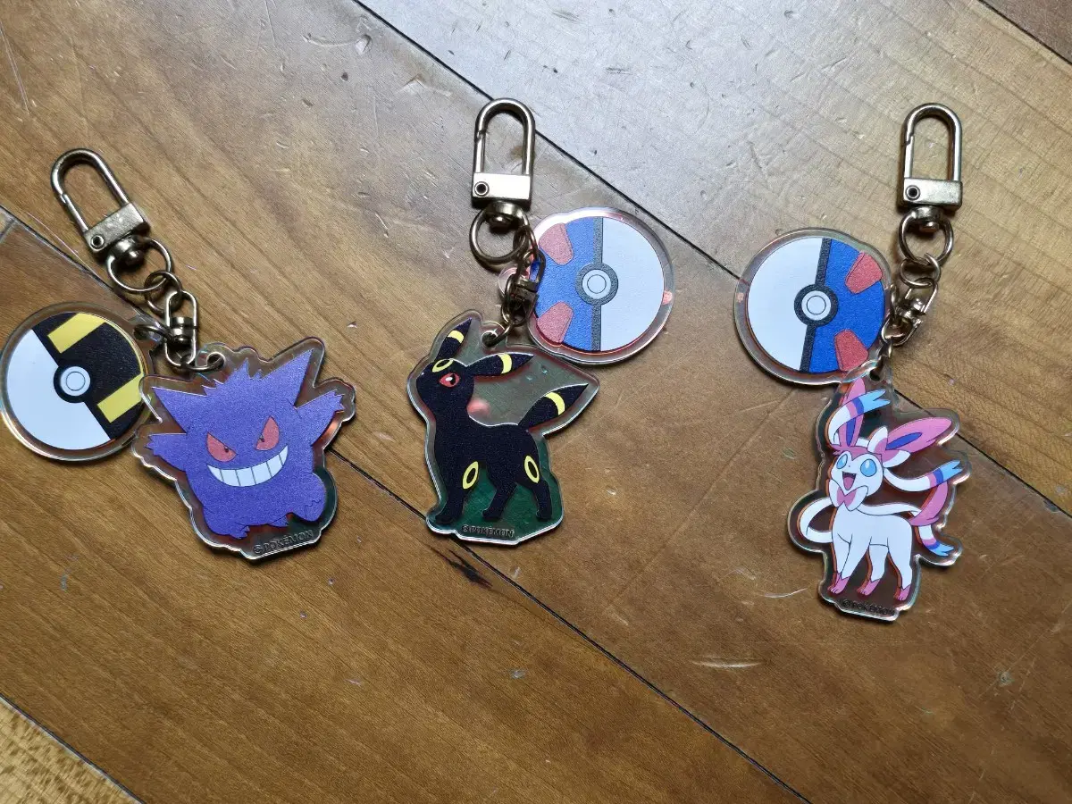 Pokémon Holosram keyring Phantom Black Key Nymphia