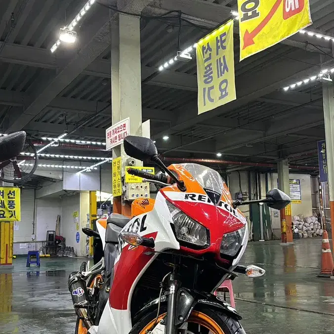 16년식 cbr300r 470만원튜닝 25@@@ 떼르 풀배기 구변O 판매