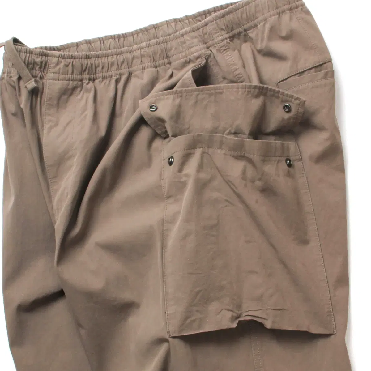 BEAMS - utility shorts