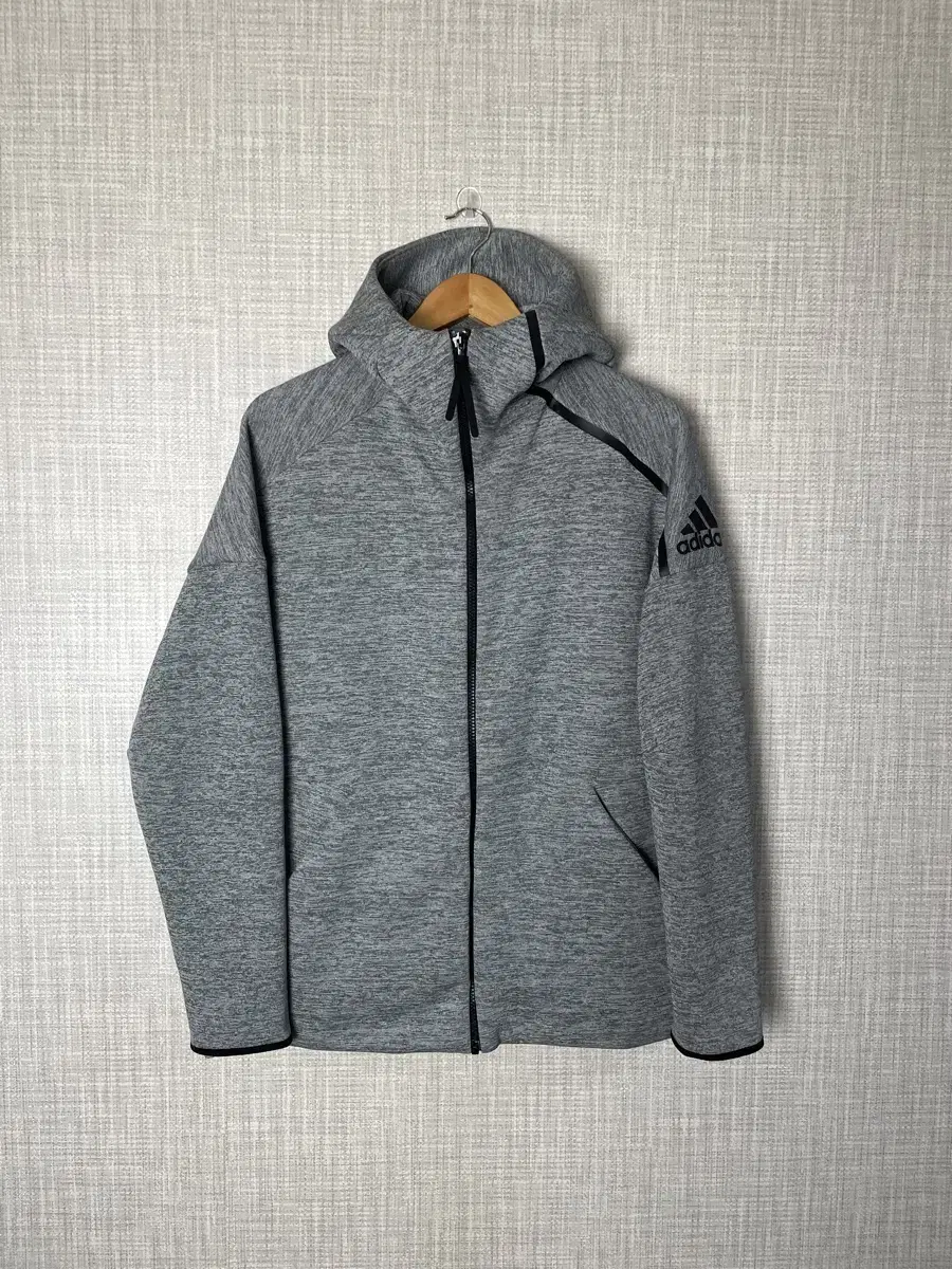 105 adidas Hooded Zip-Up Training Jacket