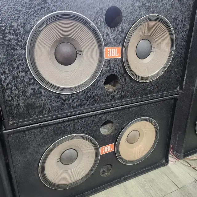 JBL15인치떠블우퍼 1조2226H