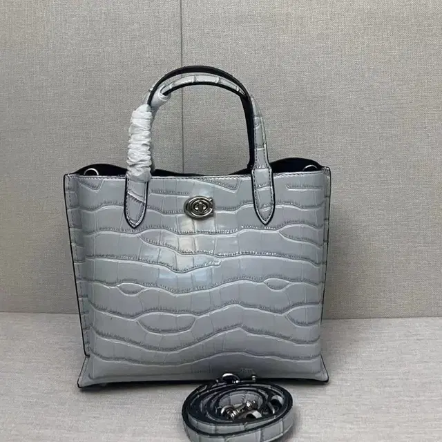 코치 coach C8632 willow tote24 토트 크로스바디