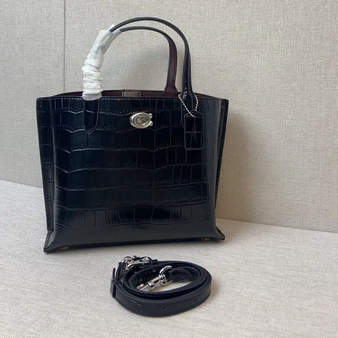 코치 coach C8632 willow tote24 토트 크로스바디