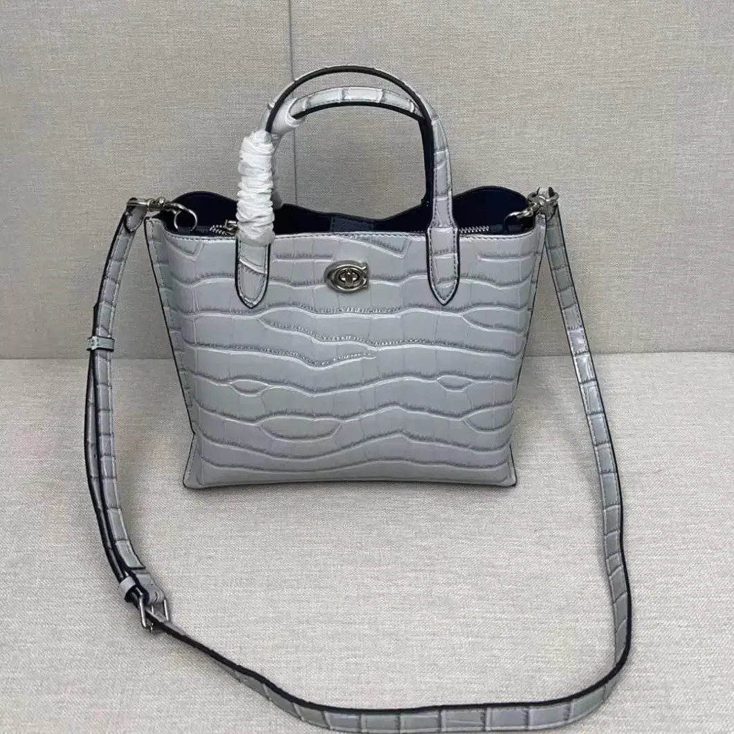 코치 coach C8632 willow tote24 토트 크로스바디