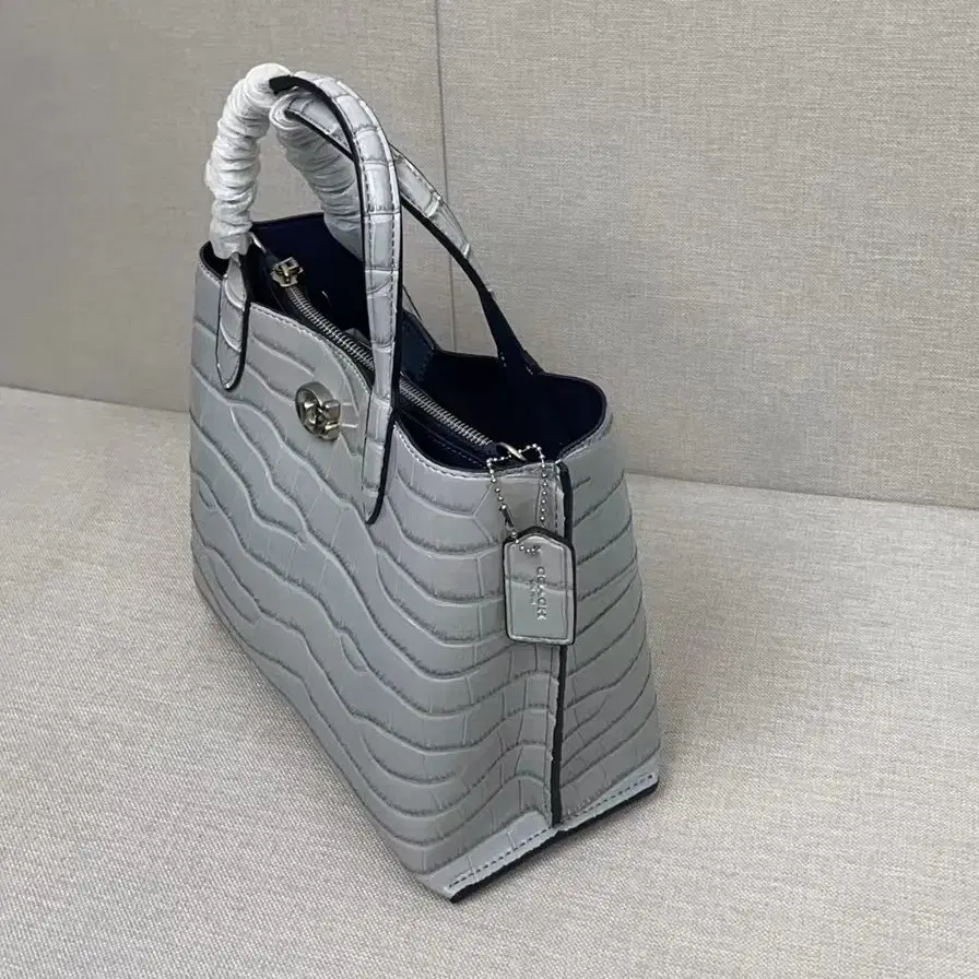 코치 coach C8632 willow tote24 토트 크로스바디